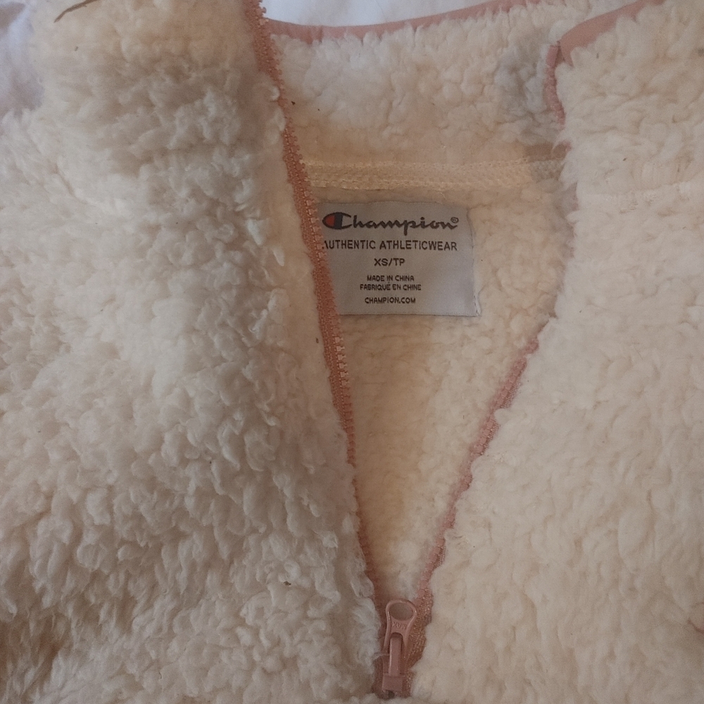 Champion Pink Cream Fleece Pull Over Sweater